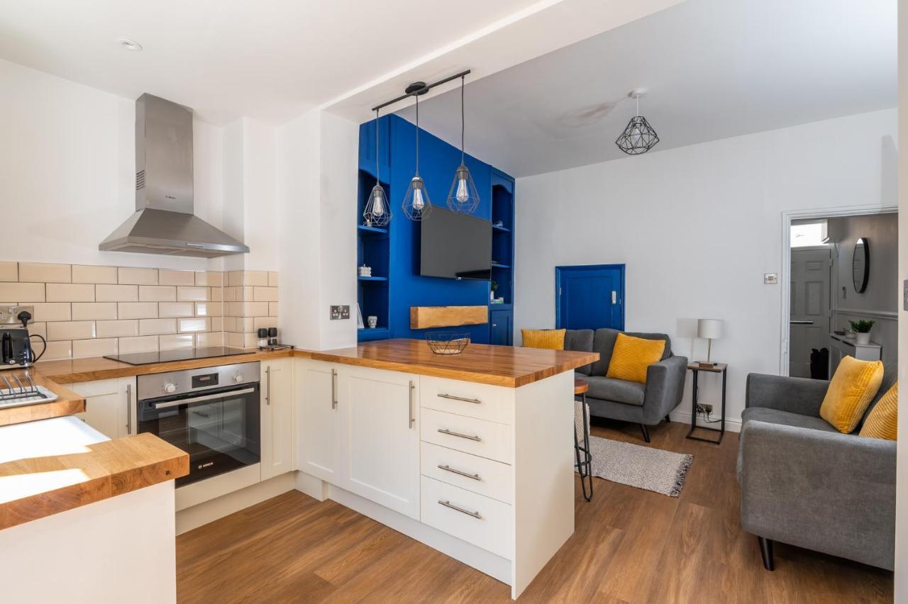 Stylish, Centrally Located Terrace - Pass The Key Йорк Экстерьер фото